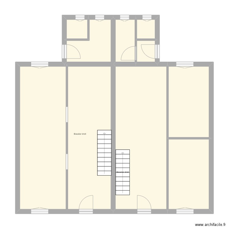 conia rdc. Plan de 8 pièces et 96 m2