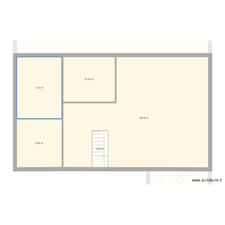 Lavault. Plan de 14 pièces et 220 m2