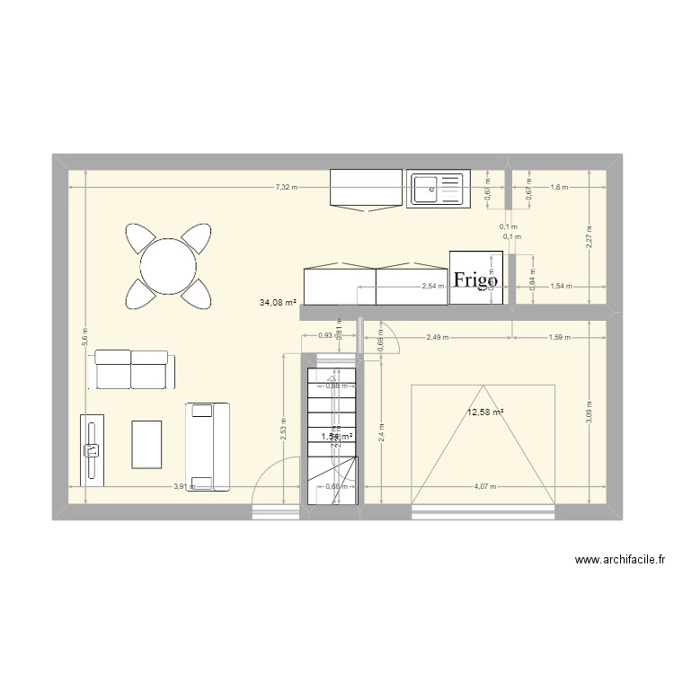 Maison bas. Plan de 7 pièces et 96 m2