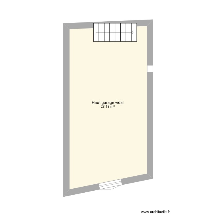 Garage vidal haut. Plan de 1 pièce et 23 m2