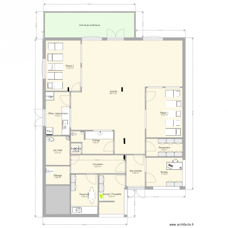 Coignieres 38 42 RN10 creche meublée 051217 av exterieur. Plan de 0 pièce et 0 m2