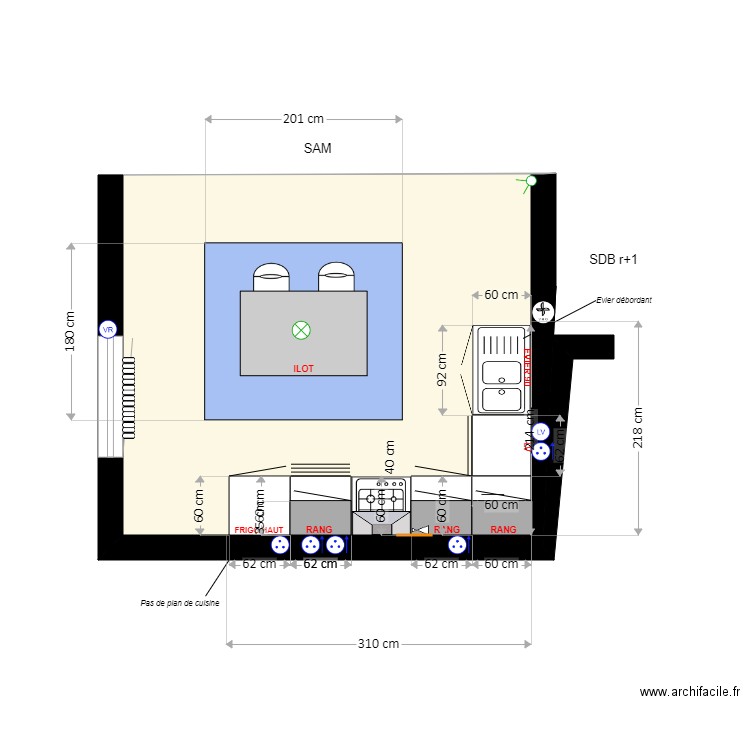 R1 APPART C 42 Av de selves SARLAT Cuisine. Plan de 1 pièce et 15 m2