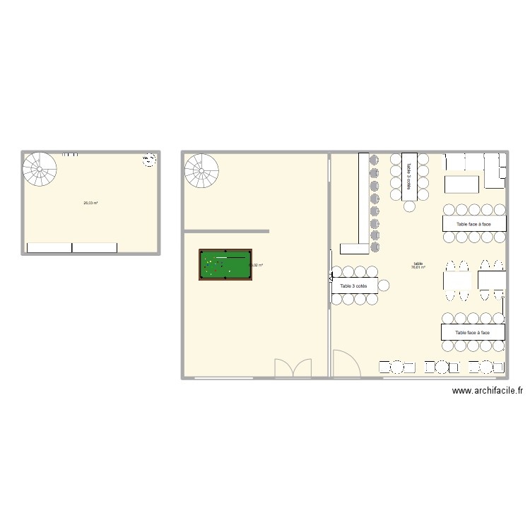 Bar. Plan de 3 pièces et 166 m2