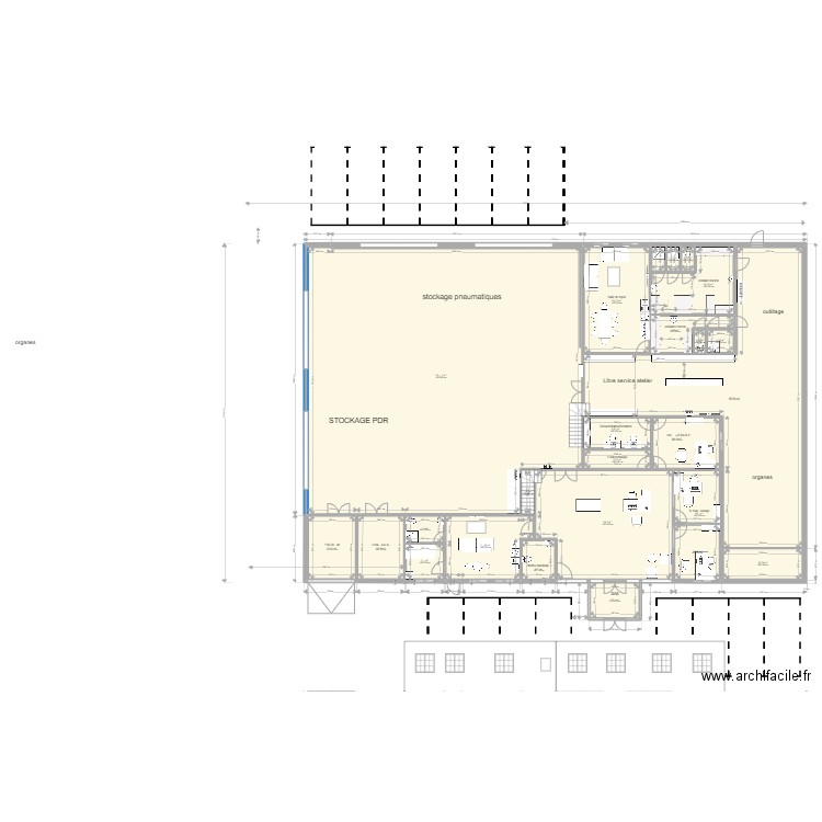 PPL6. Plan de 30 pièces et 910 m2