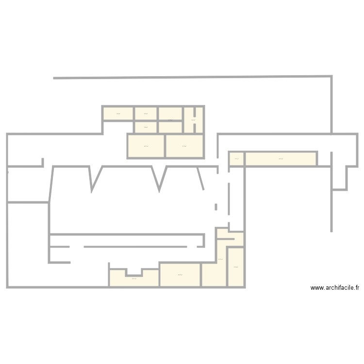 bat B etage amphi. Plan de 13 pièces et 165 m2