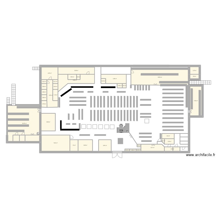 Super u . Plan de 37 pièces et 111 m2