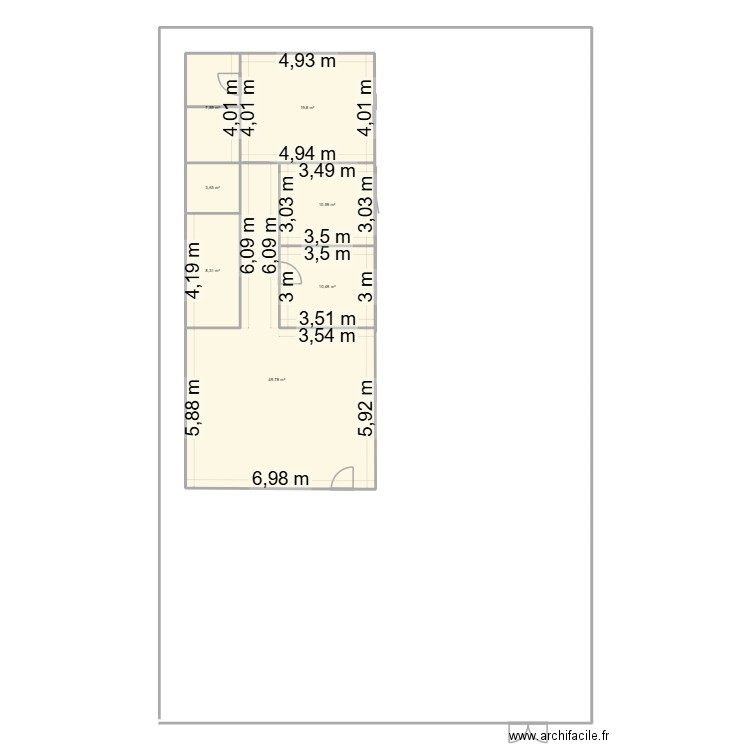 kkjj. Plan de 7 pièces et 110 m2