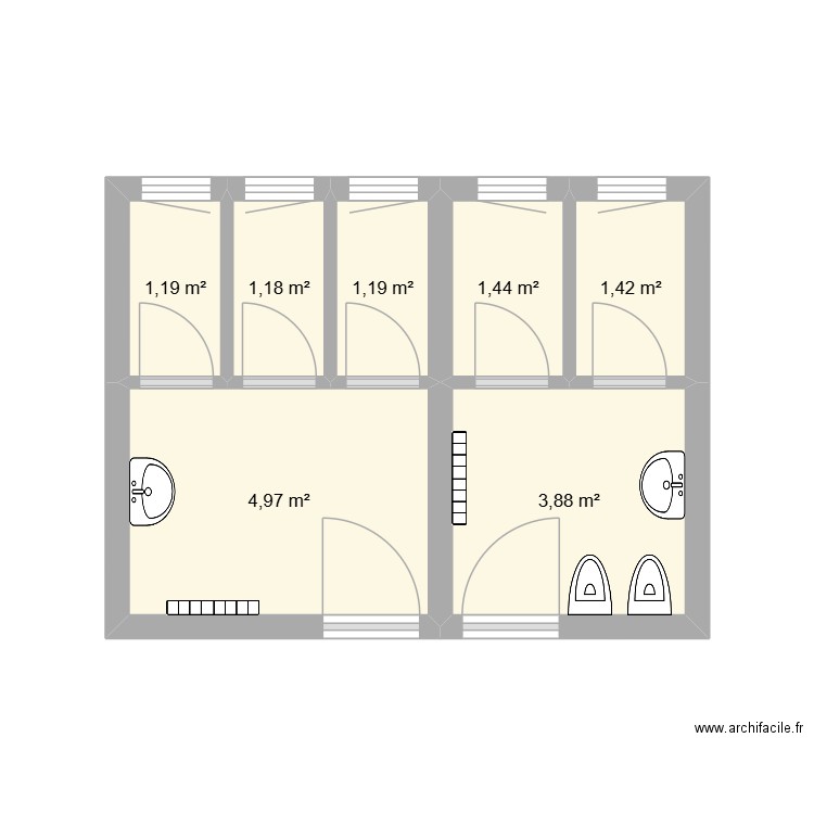 Ecole 204. Plan de 7 pièces et 15 m2