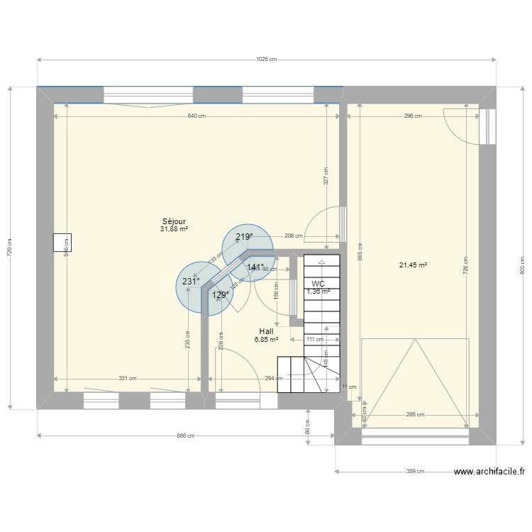 M collas. Plan de 9 pièces et 120 m2