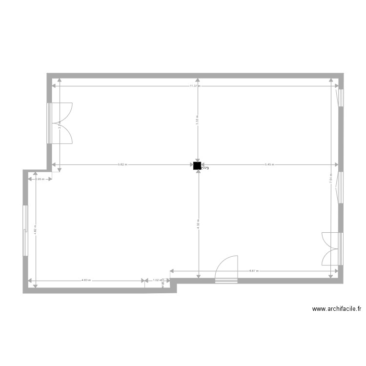 Sans cloison. Plan de 0 pièce et 0 m2