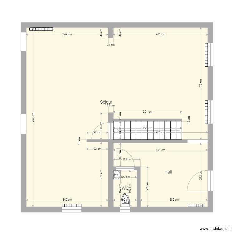 Séjour hall wc. Plan de 0 pièce et 0 m2