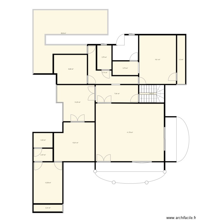 DIATOULA e. Plan de 16 pièces et 181 m2