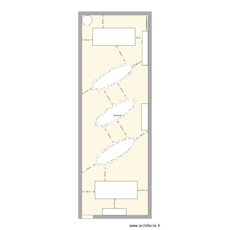 mariage. Plan de 1 pièce et 75 m2