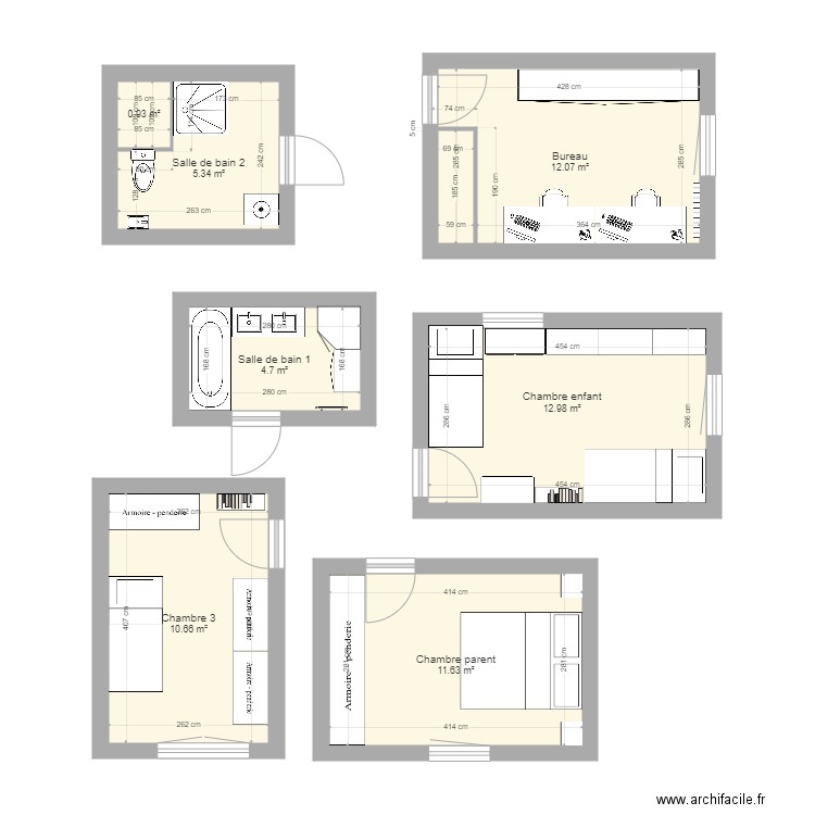 Maison blanche. Plan de 0 pièce et 0 m2