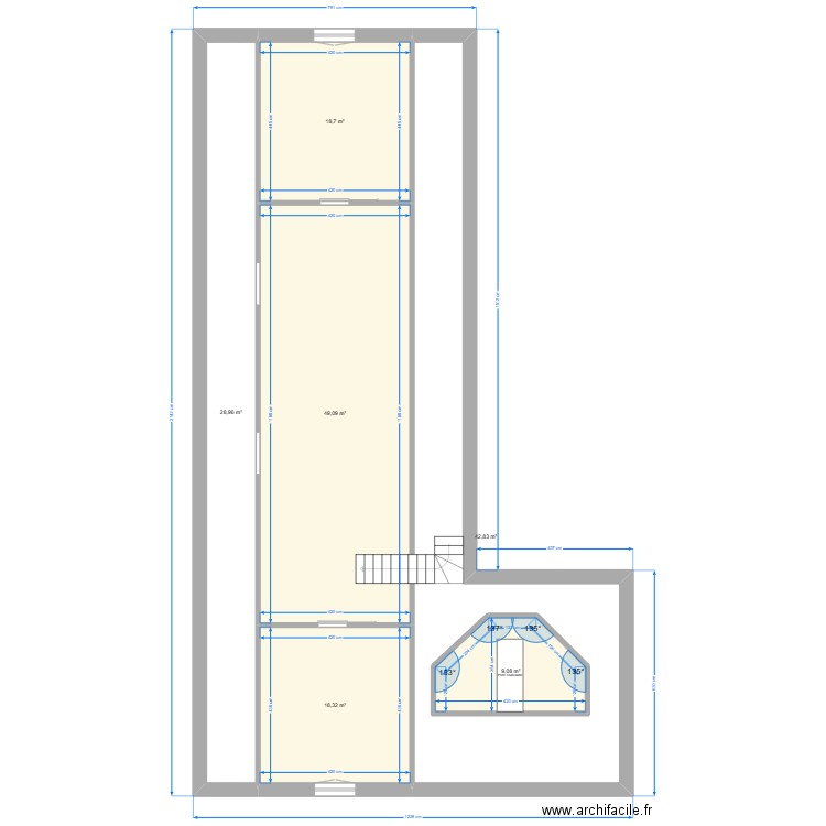 etage maison. Plan de 6 pièces et 177 m2