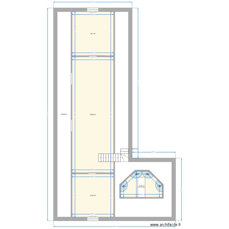 etage maison. Plan de 6 pièces et 169 m2