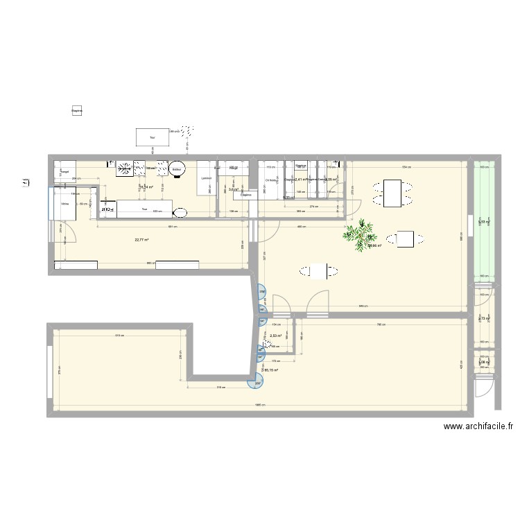 Patisserie E. Plan de 12 pièces et 184 m2