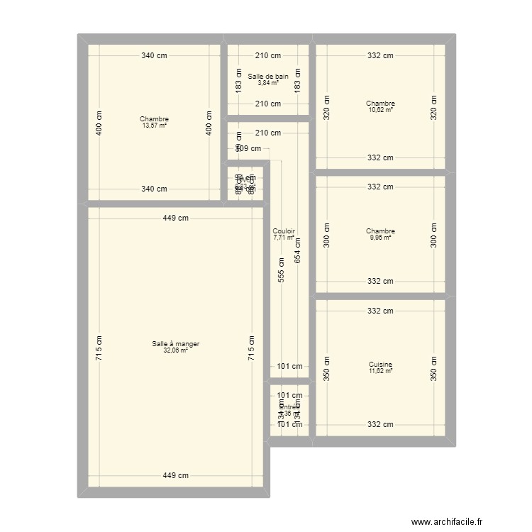 barei. Plan de 9 pièces et 92 m2