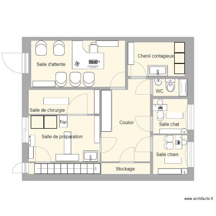 RDC clinique. Plan de 9 pièces et 31 m2