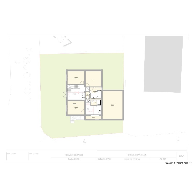 RDC Campanien. Plan de 10 pièces et 81 m2