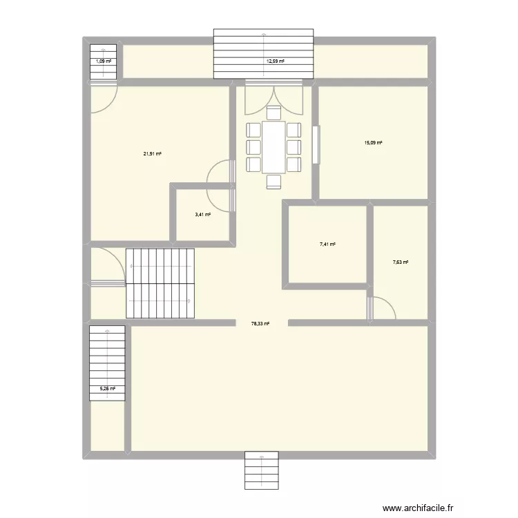 etage. Plan de 9 Pièces et 153 m²