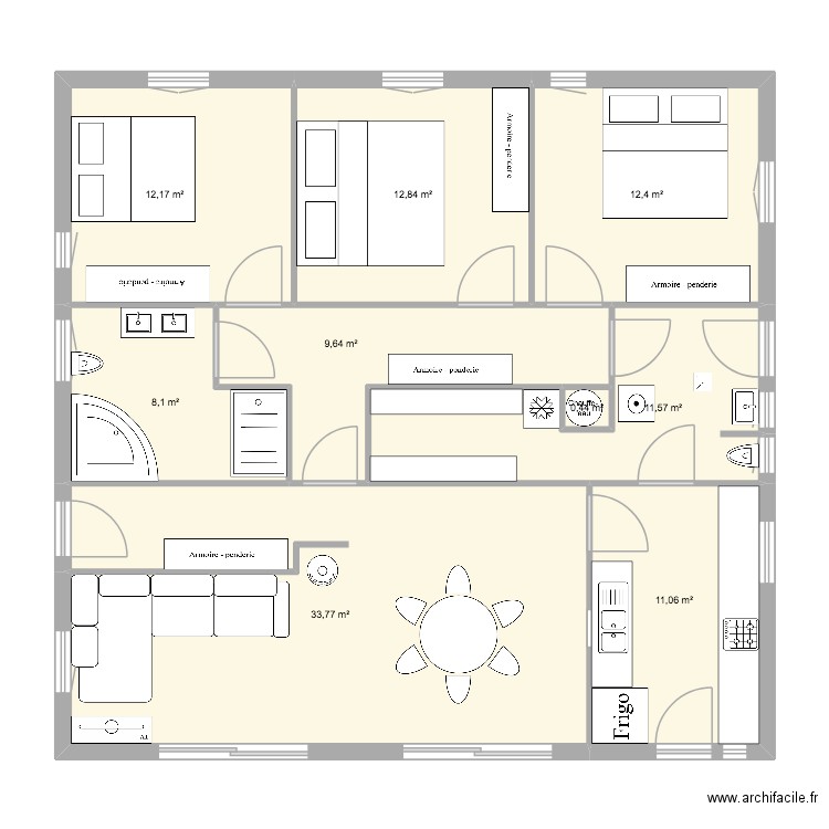 plan carré. Plan de 9 pièces et 112 m2