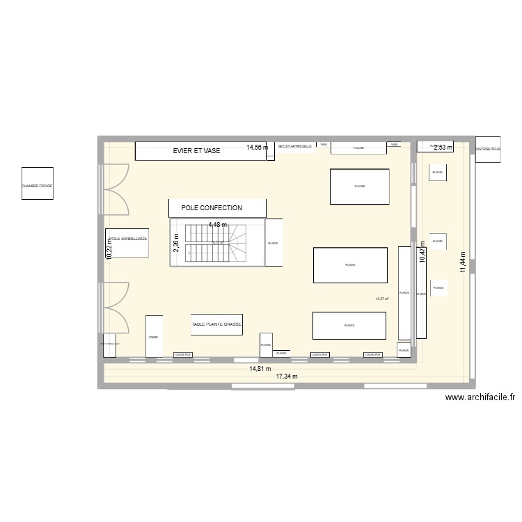 PLAN MAGASIN. Plan de 3 pièces et 202 m2