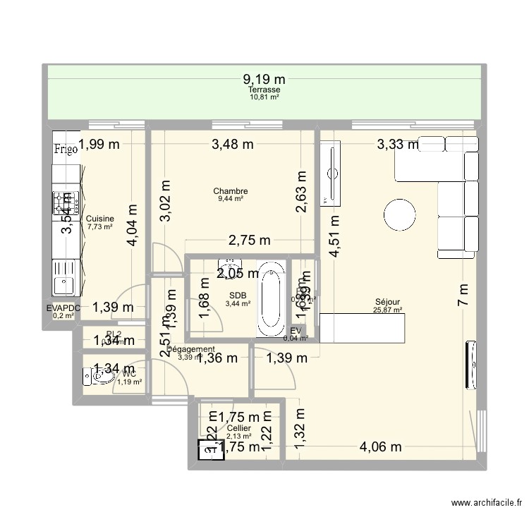 ApptJuju meublé. Plan de 12 pièces et 66 m2