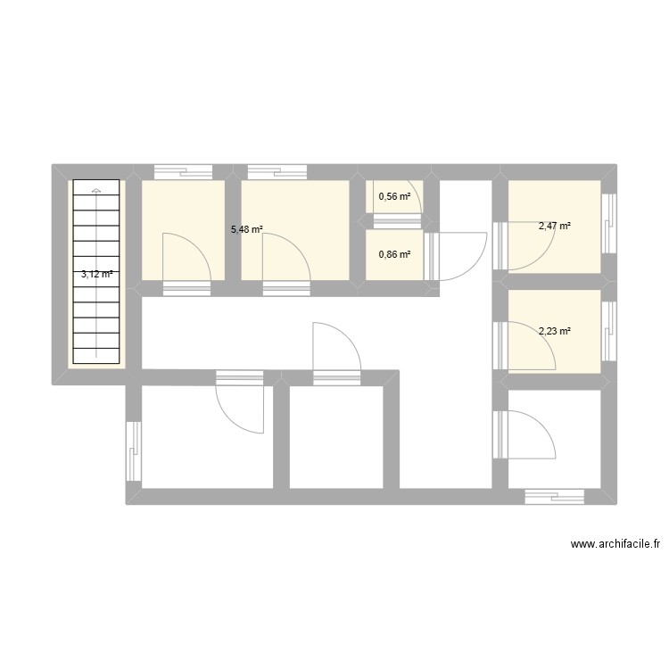 Sous sol Amilcar. Plan de 6 pièces et 15 m2