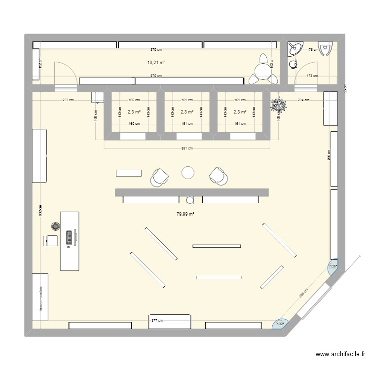 magasin. Plan de 5 pièces et 100 m2