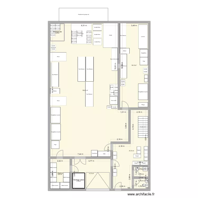 Boulangerie. Plan de 8  et 241 m²