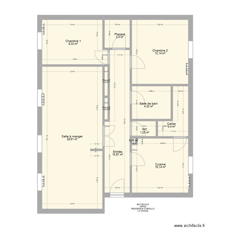 BAT RIOULF APP22. Plan de 12 pièces et 83 m2