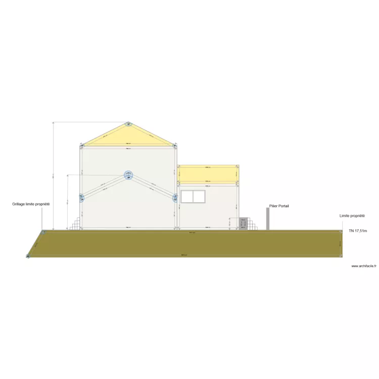 Fa&ccedil;ade nord cot&eacute; r&eacute;el. Plan de 