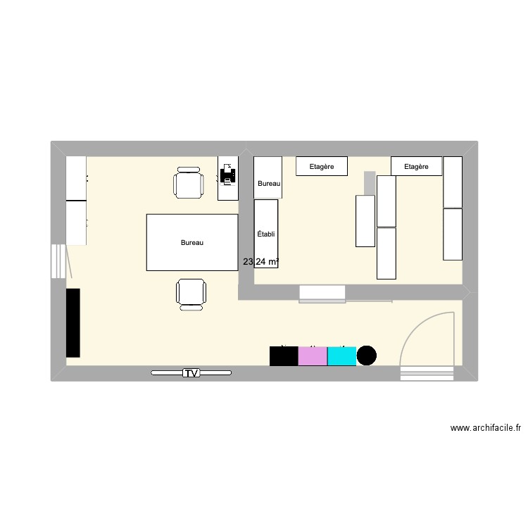 Bureau avec stock. Plan de 1 pièce et 23 m2