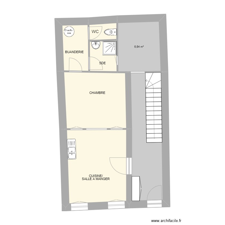 LLUCIA  26 Bis RDC. Plan de 7 pièces et 51 m2