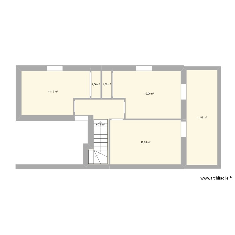 SEYIDO R-1. Plan de 7 pièces et 57 m2