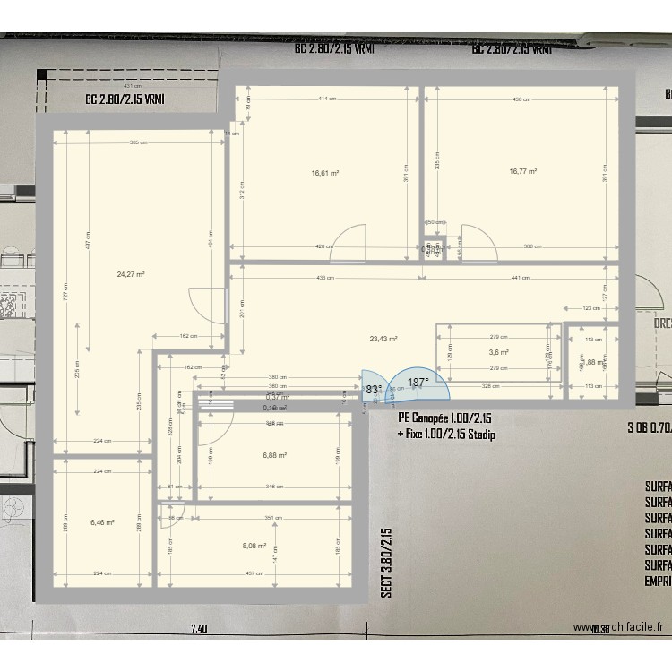 test aline. Plan de 24 pièces et 270 m2