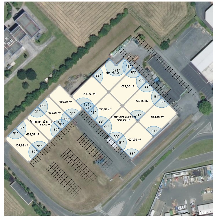 Super autre. Plan de 13 pièces et 6925 m2