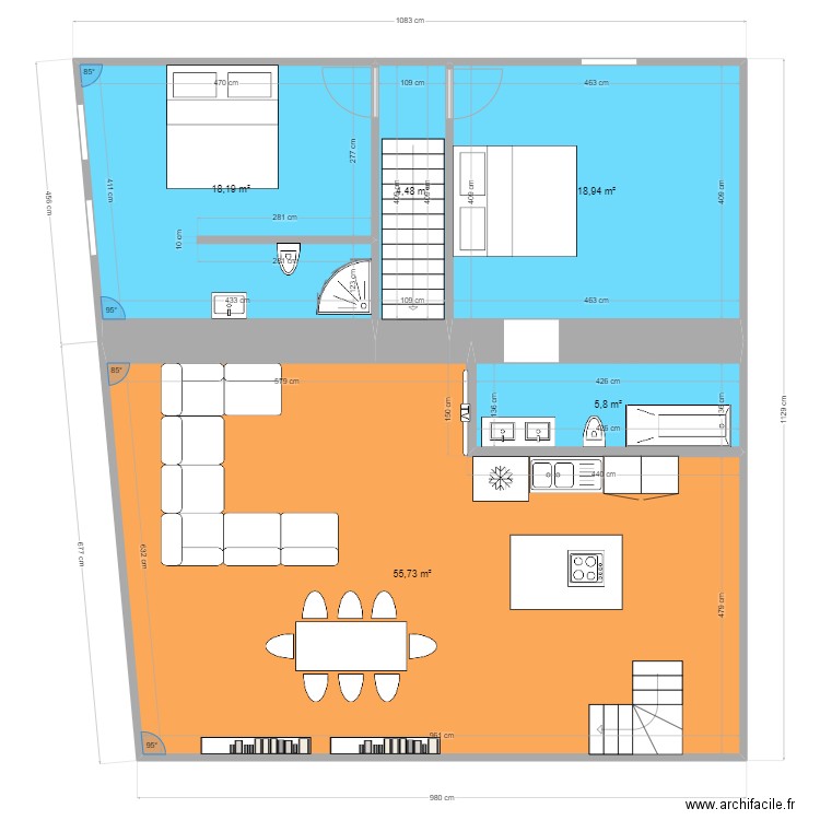 Etage 2 appartements. Plan de 5 pièces et 103 m2
