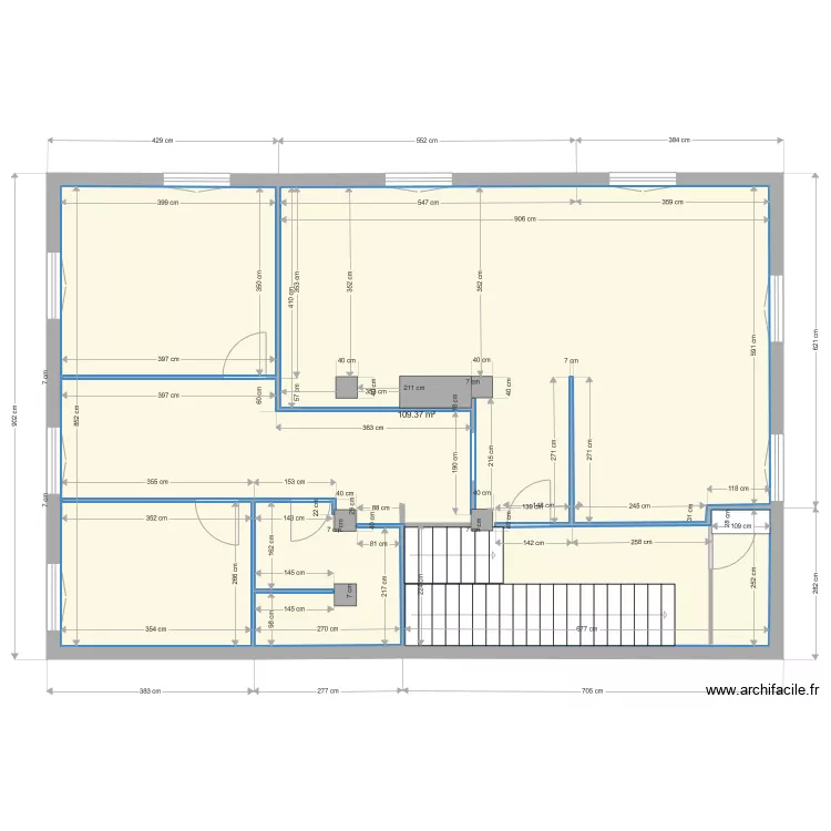 studio 1e etage  avant travaux. Plan de 