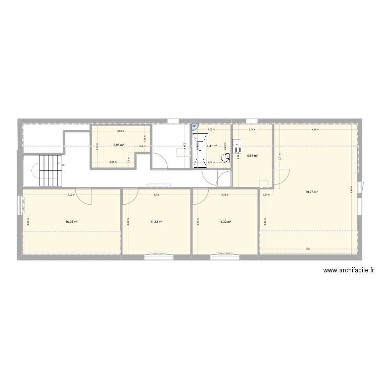 etage. Plan de 7 pièces et 88 m2