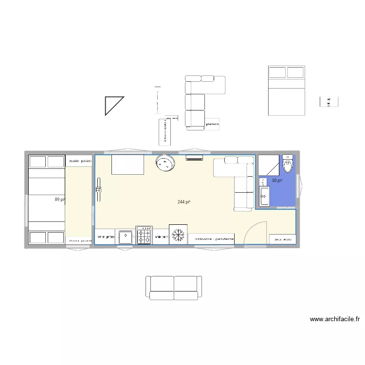 Salle bain a gauche. Plan de 