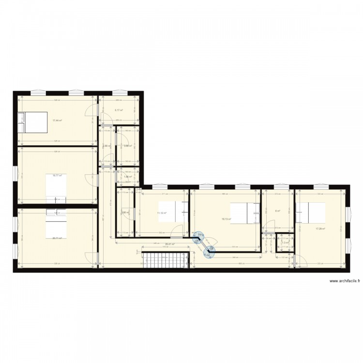 Floirac. Plan de 14 pièces et 155 m2