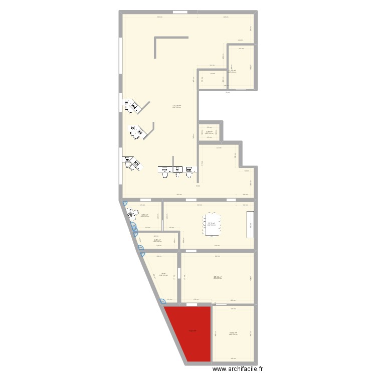 pharma15. Plan de 10 pièces et 243 m2