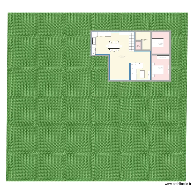 Maison sur terrain 800 m2. Plan de 