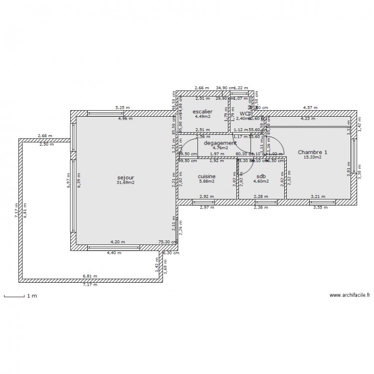 Forme L 1er etage. Plan de 0 pièce et 0 m2