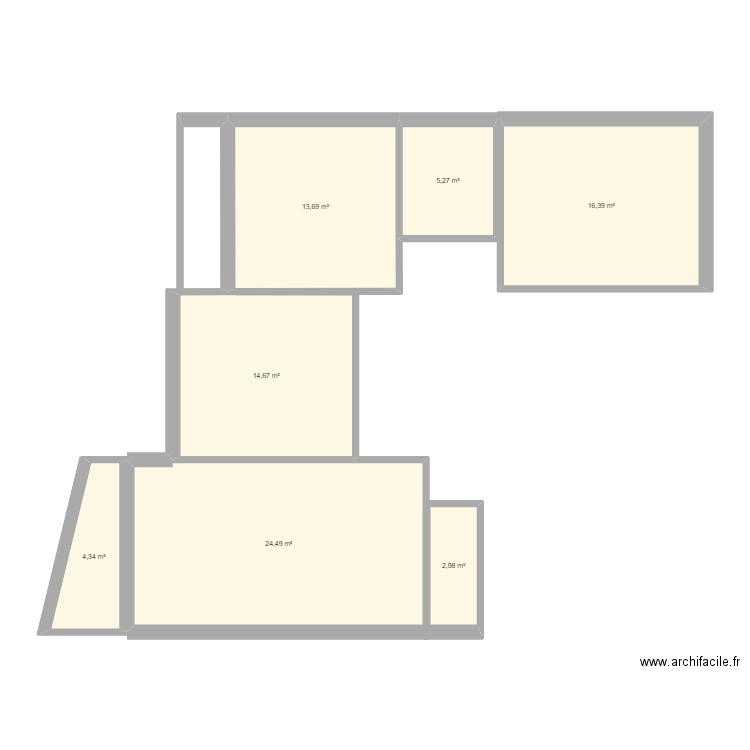 PL4. Plan de 7 pièces et 82 m2