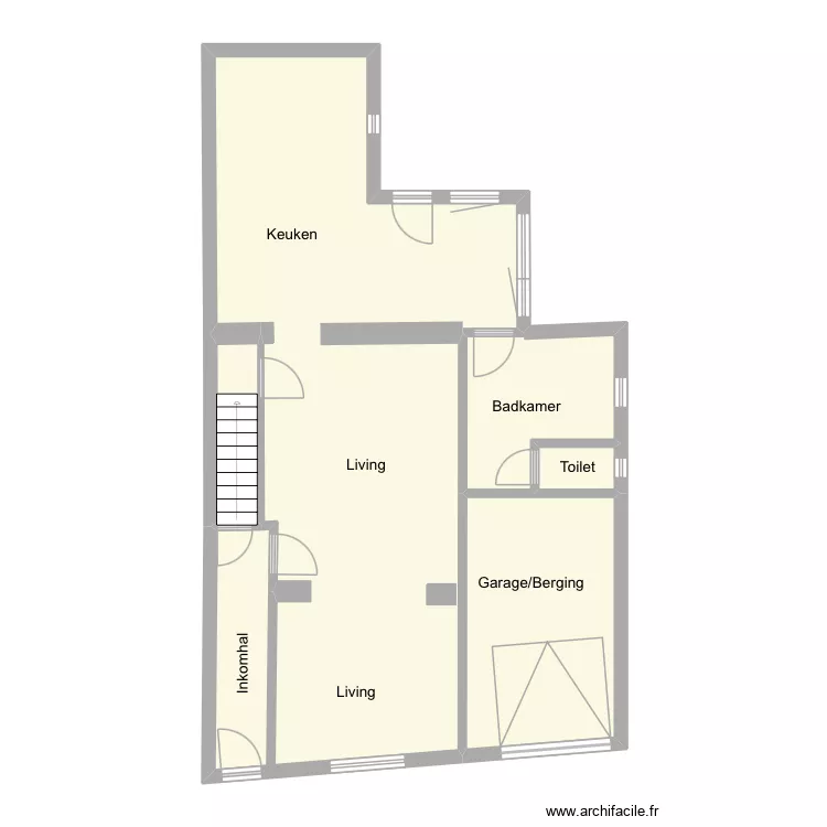 Kortrijk - Heirweg 153.  Benedenverdieping. Plan de 5  et 85 m²
