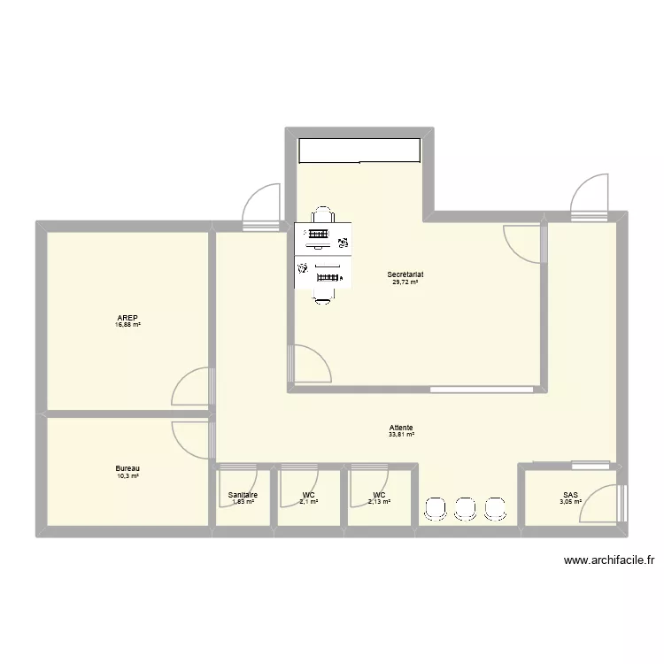Nouvel accueil. Plan de 8  et 100 m²