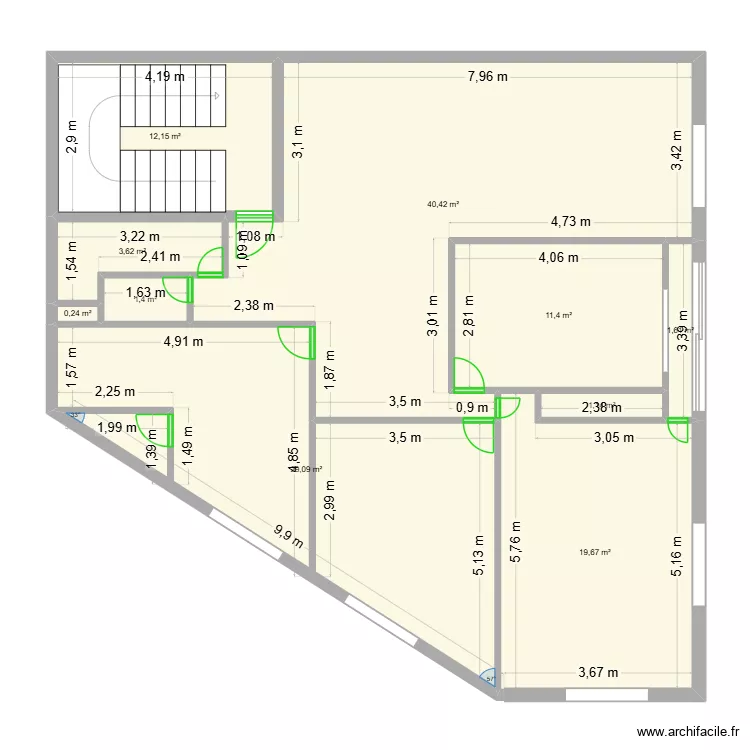 Bz1. Plan de 10  et 121 m²